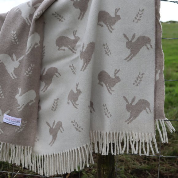 Hare Fawn Jacquard Merino Lambswool Throw 01