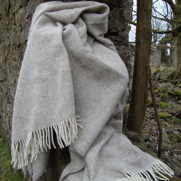 Natural Beige Herringbone Pure New Wool Blanket Throw 01