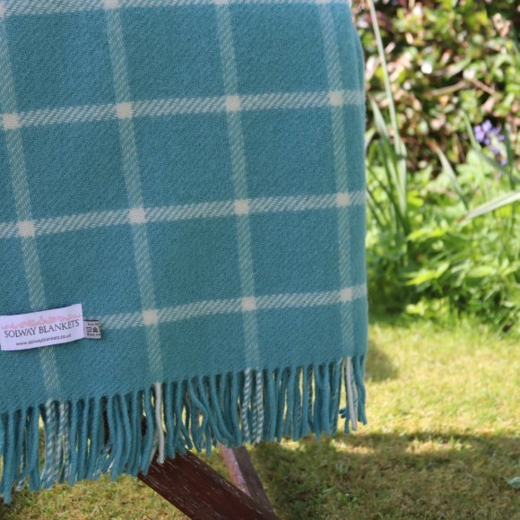 Turquoise blue Chequered Check Pure New Wool Blanket Throw 01