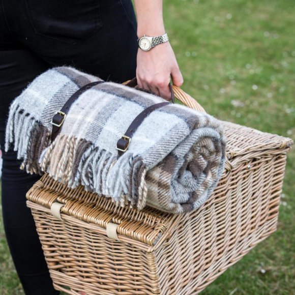 Mckellar Tartan Picnic Blanket Basket